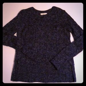 Women’s Abercrombie and Fitch Sweater